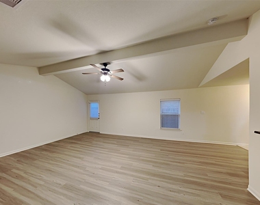 22718 Klingamans Way - Photo Thumbnail 7
