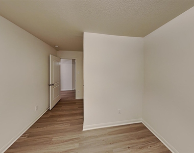 22718 Klingamans Way - Photo Thumbnail 18