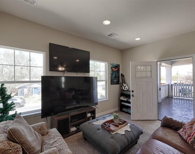 1122 Detroit Street - Photo Thumbnail 34