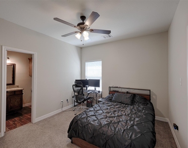 1122 Detroit Street - Photo Thumbnail 23