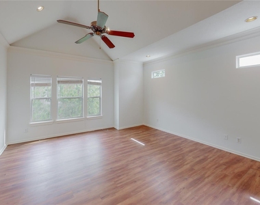 5843 Petty Street - Photo Thumbnail 20