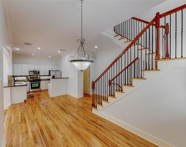 5843 Petty Street - Photo Thumbnail 3