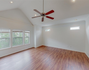 5843 Petty Street - Photo Thumbnail 21
