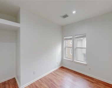 5843 Petty Street - Photo Thumbnail 17