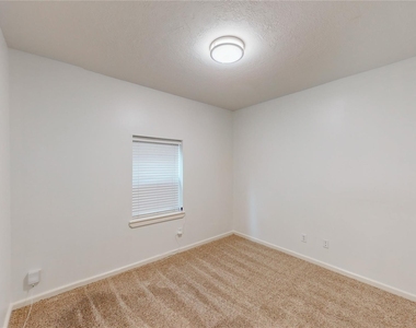 5843 Petty Street - Photo Thumbnail 1
