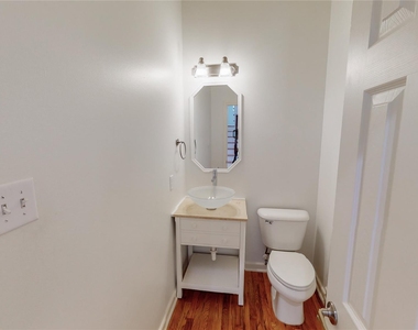 5843 Petty Street - Photo Thumbnail 5