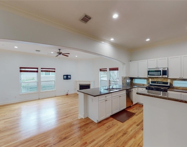 5843 Petty Street - Photo Thumbnail 6