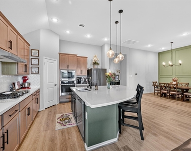 4731 Cedar Butte Lane - Photo Thumbnail 10