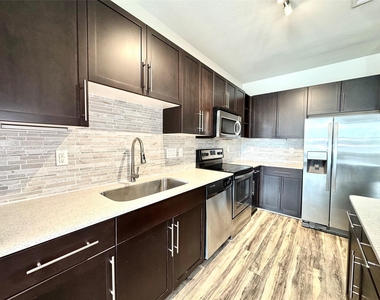 3788 Richmond St Avenue - Photo Thumbnail 2