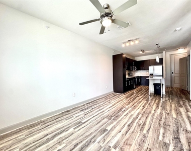 3788 Richmond St Avenue - Photo Thumbnail 10