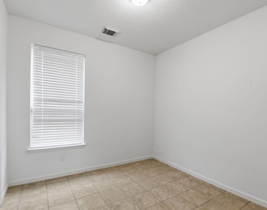 2518 Boxwood Park Lane - Photo Thumbnail 35