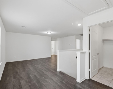 2518 Boxwood Park Lane - Photo Thumbnail 24