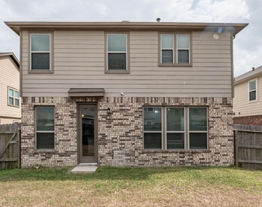 2518 Boxwood Park Lane - Photo Thumbnail 8
