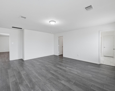 2518 Boxwood Park Lane - Photo Thumbnail 21