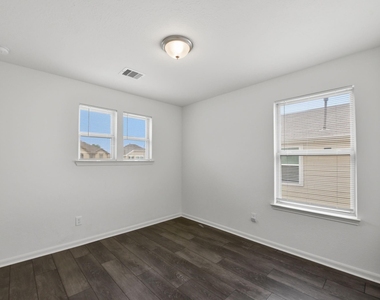 2518 Boxwood Park Lane - Photo Thumbnail 32