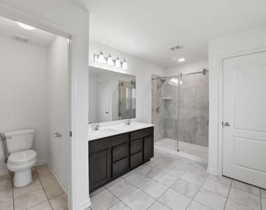 2518 Boxwood Park Lane - Photo Thumbnail 22