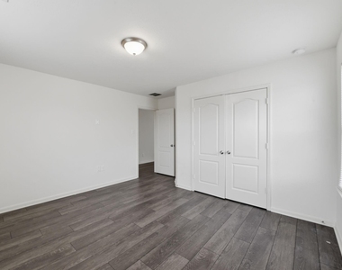 2518 Boxwood Park Lane - Photo Thumbnail 34