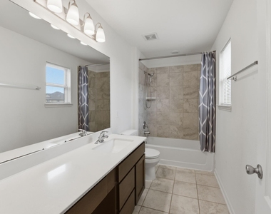 2518 Boxwood Park Lane - Photo Thumbnail 28