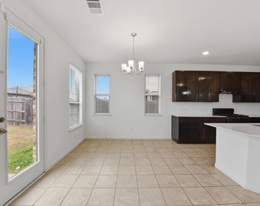 2518 Boxwood Park Lane - Photo Thumbnail 17