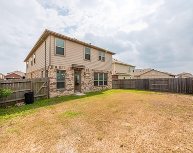 2518 Boxwood Park Lane - Photo Thumbnail 11