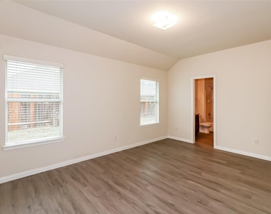 6018 Sugar Field Lane - Photo Thumbnail 7
