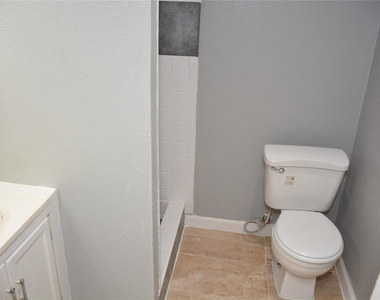 1133 15th Street - Photo Thumbnail 4