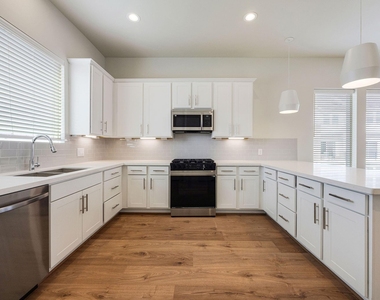 6317 Brighton Oaks Lane - Photo Thumbnail 8