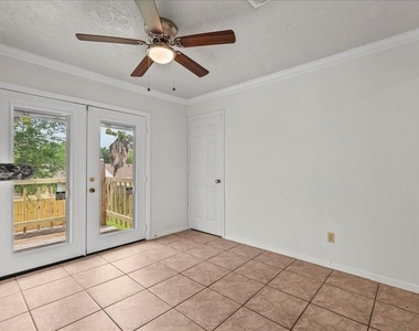 430 W Redway Lane W - Photo Thumbnail 22