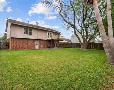430 W Redway Lane W - Photo Thumbnail 41