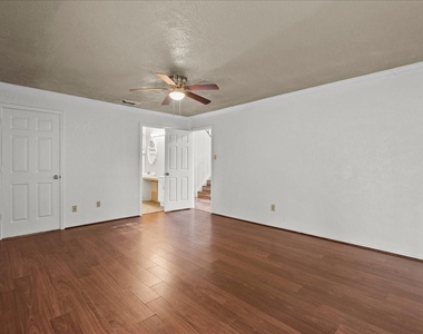 430 W Redway Lane W - Photo Thumbnail 12