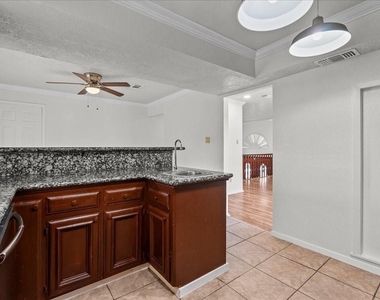 430 W Redway Lane W - Photo Thumbnail 42
