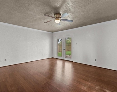 430 W Redway Lane W - Photo Thumbnail 10
