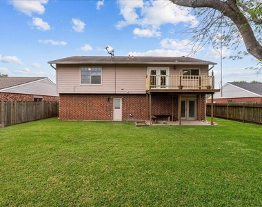 430 W Redway Lane W - Photo Thumbnail 32