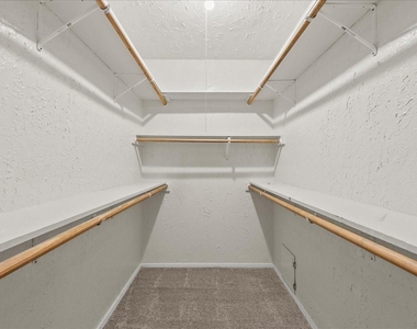 430 W Redway Lane W - Photo Thumbnail 25