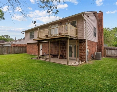430 W Redway Lane W - Photo Thumbnail 3