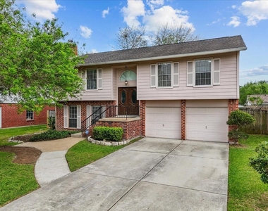 430 W Redway Lane W - Photo Thumbnail 2