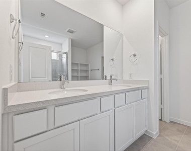 1110 Sky Rocket Lane - Photo Thumbnail 21