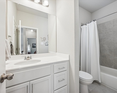 12000 Corsicana Trail - Photo Thumbnail 20