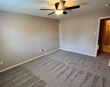16118 Cypress Valley Drive - Photo Thumbnail 14