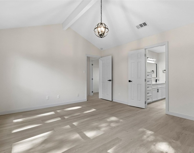 13414 Ravensway Drive - Photo Thumbnail 17