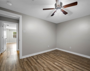6918 Irvington Boulevard - Photo Thumbnail 8