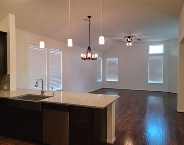 1128 Swinford Court - Photo Thumbnail 2