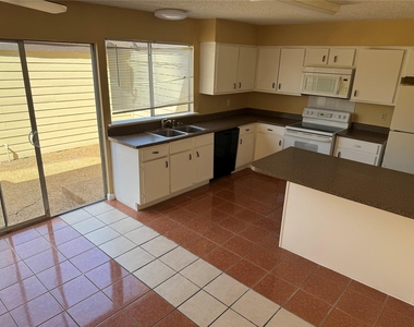7170 S Dairy Ashford Road - Photo Thumbnail 19