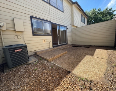 7170 S Dairy Ashford Road - Photo Thumbnail 24
