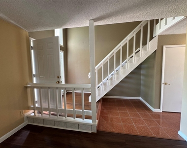 7170 S Dairy Ashford Road - Photo Thumbnail 10