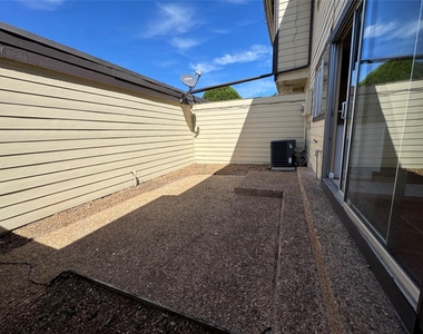 7170 S Dairy Ashford Road - Photo Thumbnail 23
