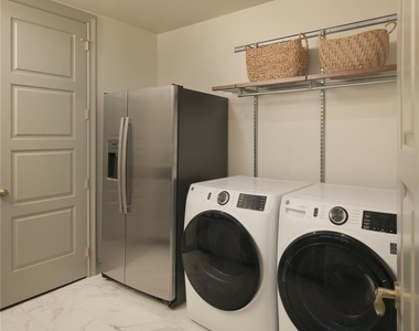 1717 Bissonnet Street - Photo Thumbnail 26