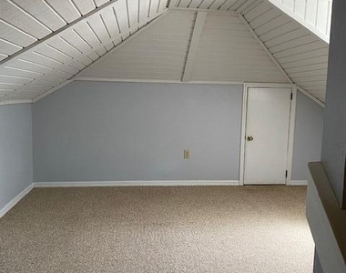 9045 S York Lane S - Photo Thumbnail 15
