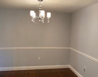 9045 S York Lane S - Photo Thumbnail 5