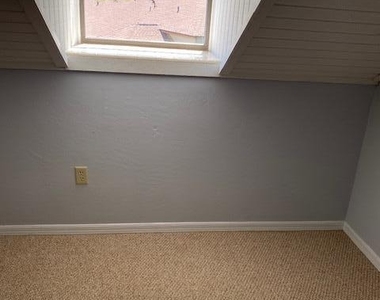 9045 S York Lane S - Photo Thumbnail 16